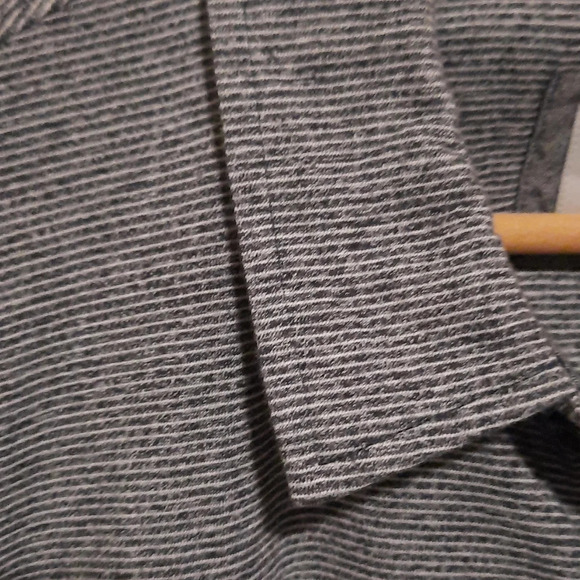 Rip Curl Polo Shirt With Pocket Striped Black and White Size Large - Picture 4 of 5